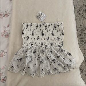 American Eagle Outfitters Black and White Floral Smocked Tank Top